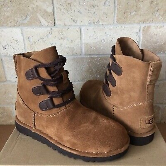 🔥UGG Women's Elvi Harness Boot NWT - Picture 2 of 9